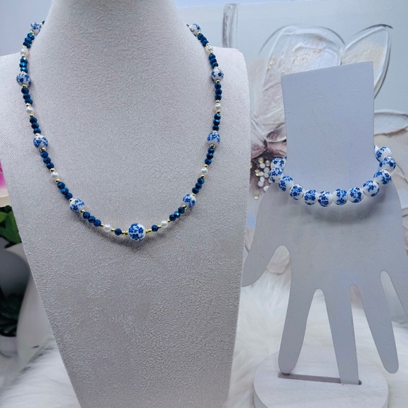 Necklace and Bracelet Blue floral design ceramic beaded set - Picture 4 of 8
